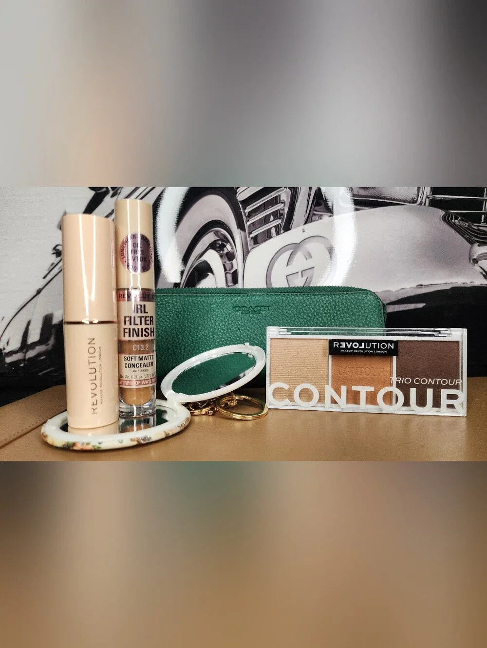 Authentic Coach Green Leather Zip Pencil/Makeup Case Bundle & Cosmetic Mirror